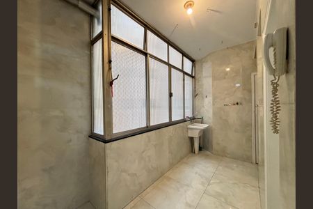 Apartamento à venda com 94m², 3 quartos e 1 vagaÁrea de serviço