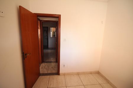 Quarto 1 de casa à venda com 3 quartos, 360m² em Novo Eldorado, Contagem