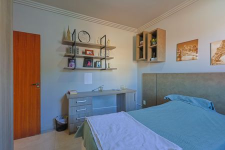 Casa à venda com 231m², 4 quartos e 4 vagasQuarto 2