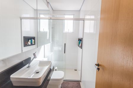 Apartamento à venda com 65m², 2 quartos e 2 vagasBanheiro da Suíte