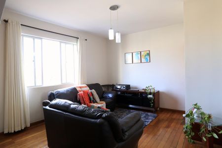 Apartamento para alugar com 146m², 3 quartos e 2 vagas Apartamento para alugar com 146m², 3 quartos e 2 vagasSala