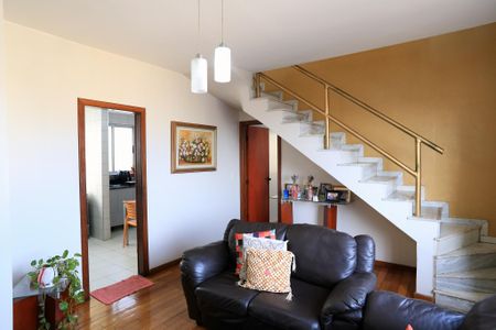 Apartamento para alugar com 146m², 3 quartos e 2 vagas Apartamento para alugar com 146m², 3 quartos e 2 vagasSala