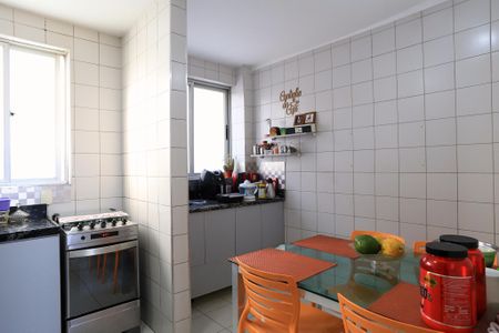 Apartamento para alugar com 146m², 3 quartos e 2 vagas Apartamento para alugar com 146m², 3 quartos e 2 vagasCozinha