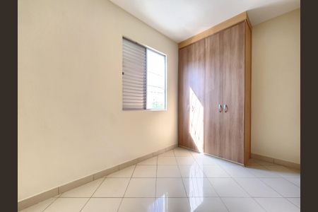Quarto 1 de apartamento à venda com 2 quartos, 50m² em Itapoã, Belo Horizonte