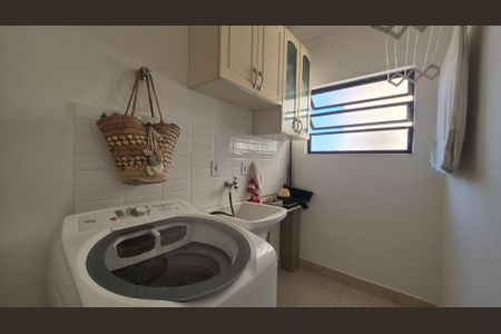 Apartamento à venda com 69m², 2 quartos e 1 vaga Apartamento à venda com 69m², 2 quartos e 1 vagaLavanderia