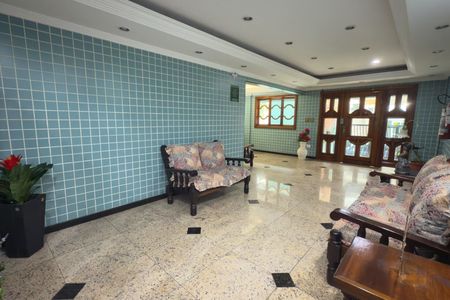 Apartamento para alugar com 80m², 2 quartos e 1 vagaHall social