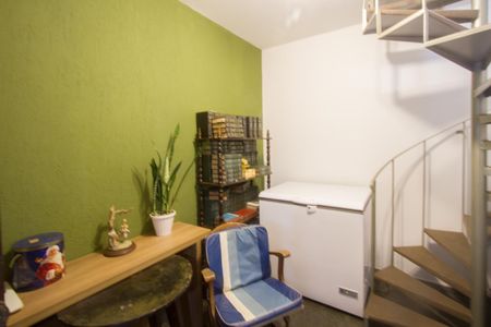 Casa de condomínio à venda com 258m², 3 quartos e 3 vagas Casa de condomínio à venda com 258m², 3 quartos e 3 vagasEdicula