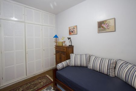 Casa de condomínio à venda com 258m², 3 quartos e 3 vagas Casa de condomínio à venda com 258m², 3 quartos e 3 vagasQuarto 2