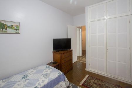 Casa de condomínio à venda com 258m², 3 quartos e 3 vagas Casa de condomínio à venda com 258m², 3 quartos e 3 vagasQuarto 2