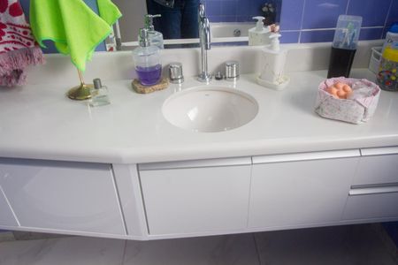 Casa de condomínio à venda com 258m², 3 quartos e 3 vagas Casa de condomínio à venda com 258m², 3 quartos e 3 vagasBanheiro Social