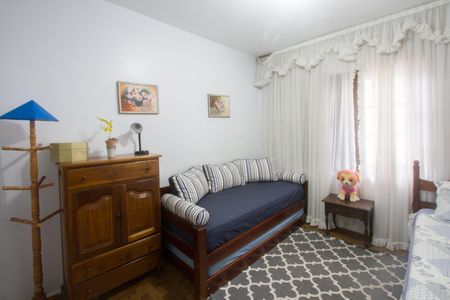 Casa de condomínio à venda com 258m², 3 quartos e 3 vagas Casa de condomínio à venda com 258m², 3 quartos e 3 vagasQuarto 2