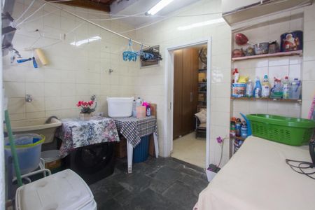 Casa de condomínio à venda com 258m², 3 quartos e 3 vagas Casa de condomínio à venda com 258m², 3 quartos e 3 vagas/Cozinha