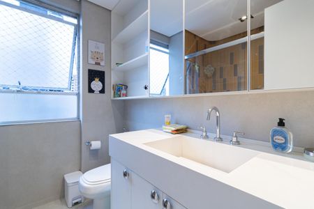 Apartamento à venda com 127m², 3 quartos e 1 vagaBanheiro Social