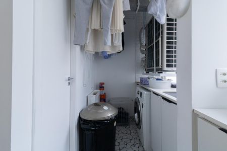 Apartamento à venda com 127m², 3 quartos e 1 vagaÁrea de Serviço