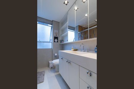 Apartamento à venda com 127m², 3 quartos e 1 vagaBanheiro Social