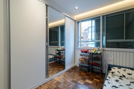Apartamento à venda com 127m², 3 quartos e 1 vagaQuarto 2