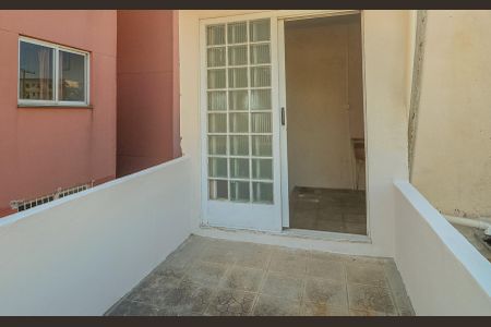 Casa de condomínio à venda com 100m², 3 quartos e 1 vagaTerraço