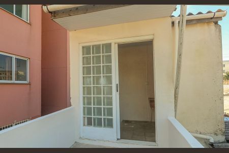 Casa de condomínio à venda com 100m², 3 quartos e 1 vagaTerraço