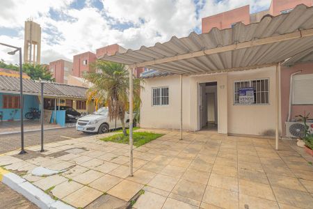 Casa de condomínio à venda com 100m², 3 quartos e 1 vagaFachada