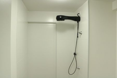 Banheiro de kitnet/studio à venda com 1 quarto, 27m² em Perdizes, São Paulo