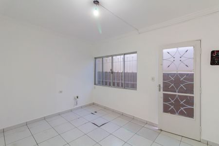 Casa para alugar com 80m², 2 quartos e 1 vaga Casa para alugar com 80m², 2 quartos e 1 vagaSala