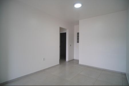 Casa para alugar com 85m², 2 quartos e 2 vagasSala