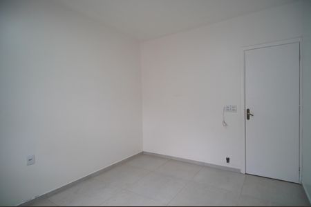 Casa para alugar com 85m², 2 quartos e 2 vagasQuarto 1