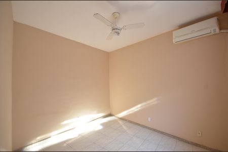 Quarto 2 de apartamento para alugar com 2 quartos, 60m² em Madureira, Rio de Janeiro