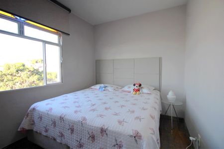 Apartamento à venda com 97m², 3 quartos e 1 vagaQuarto 2