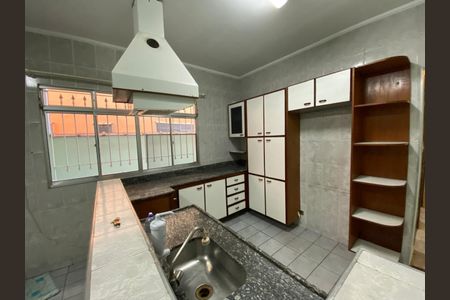 Casa à venda com 267m², 4 quartos e 3 vagas Casa à venda com 267m², 4 quartos e 3 vagasFoto 08