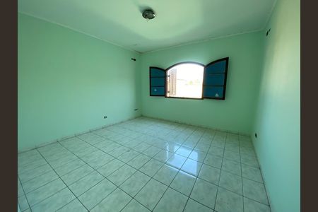 Casa à venda com 267m², 4 quartos e 3 vagas Casa à venda com 267m², 4 quartos e 3 vagasFoto 31