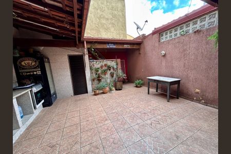 Casa à venda com 222m², 3 quartos e 5 vagasÁrea comum