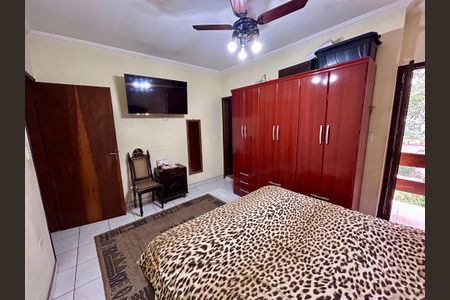 Casa à venda com 222m², 3 quartos e 5 vagasSuíte