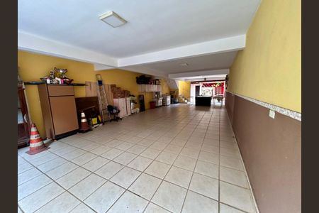 Casa à venda com 222m², 3 quartos e 5 vagasGaragem