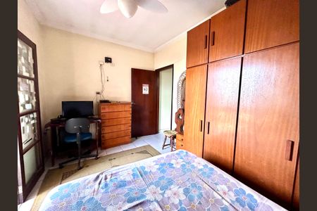 Casa à venda com 222m², 3 quartos e 5 vagasQuarto 2