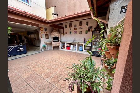 Casa à venda com 222m², 3 quartos e 5 vagasÁrea comum