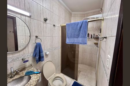 Casa à venda com 222m², 3 quartos e 5 vagasBanheiro da Suíte