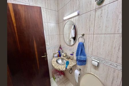 Casa à venda com 222m², 3 quartos e 5 vagasBanheiro da Suíte