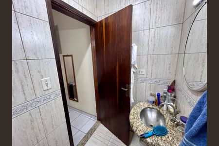 Casa à venda com 222m², 3 quartos e 5 vagasBanheiro da Suíte