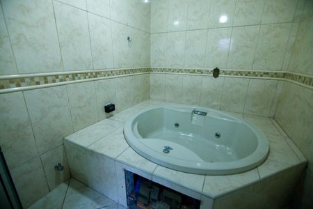 Casa à venda com 360m², 4 quartos e 5 vagasBanheiro da Suíte 3