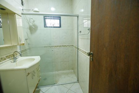 Casa à venda com 360m², 4 quartos e 5 vagasBanheiro da Suíte 2