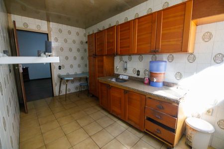 Casa à venda com 360m², 4 quartos e 5 vagasCozinha