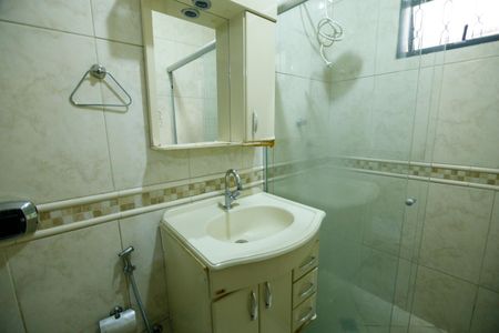 Casa à venda com 360m², 4 quartos e 5 vagasBanheiro da Suíte 2