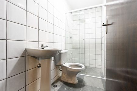 Banheiro de apartamento para alugar com 1 quarto, 25m² em Água Branca, São Paulo