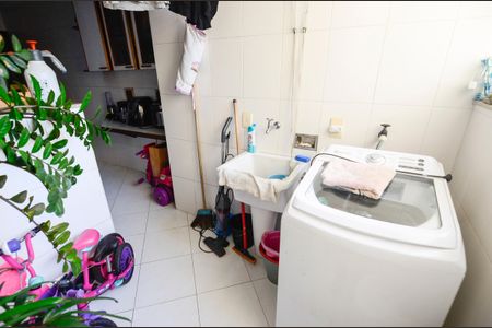 Apartamento à venda com 95m², 3 quartos e 1 vagaÁrea de Serviço