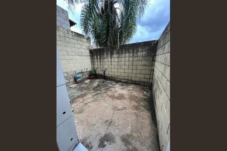 Casa à venda com 80m², 2 quartos e 1 vaga Casa à venda com 80m², 2 quartos e 1 vagaÁrea Externa