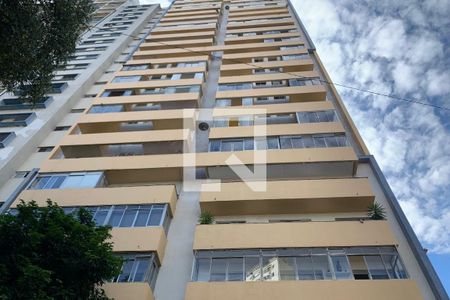Apartamento para alugar com 150m², 3 quartos e sem vaga