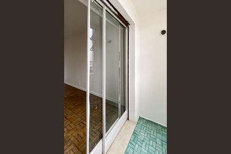 Apartamento para alugar com 150m², 3 quartos e sem vaga