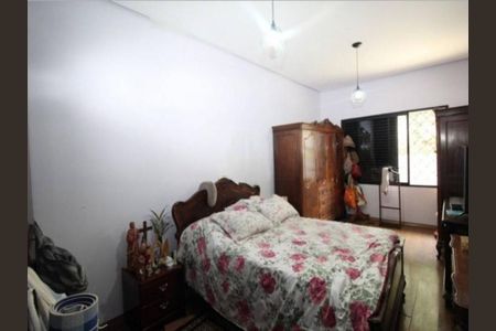 Casa à venda com 3 quartos, 300m² em Mirandópolis, São Paulo