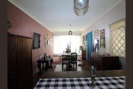 Casa à venda com 3 quartos, 300m² em Mirandópolis, São Paulo